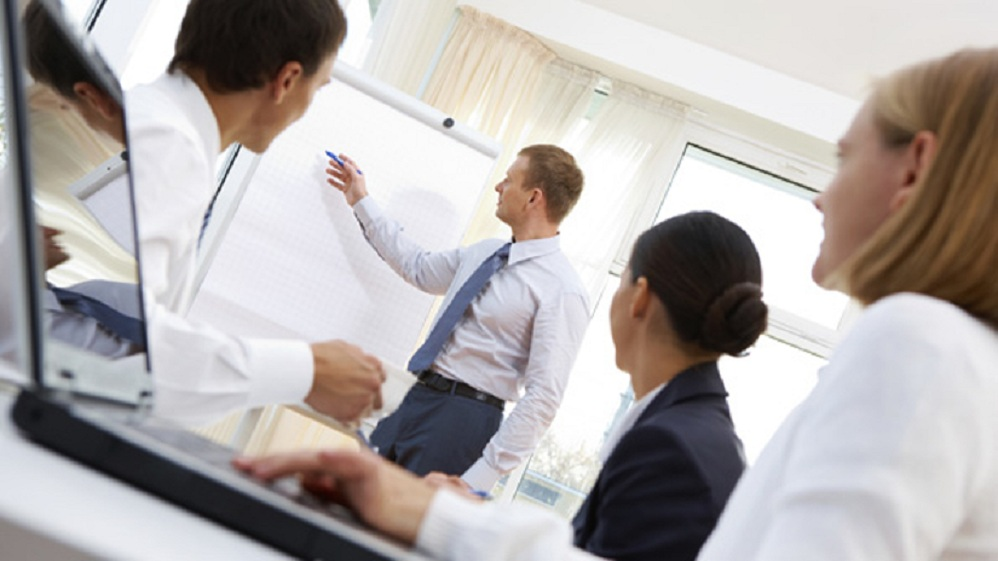 Lean Distribution: Implementing Lean in Distribution, Logistics, and Supply Chain Operations